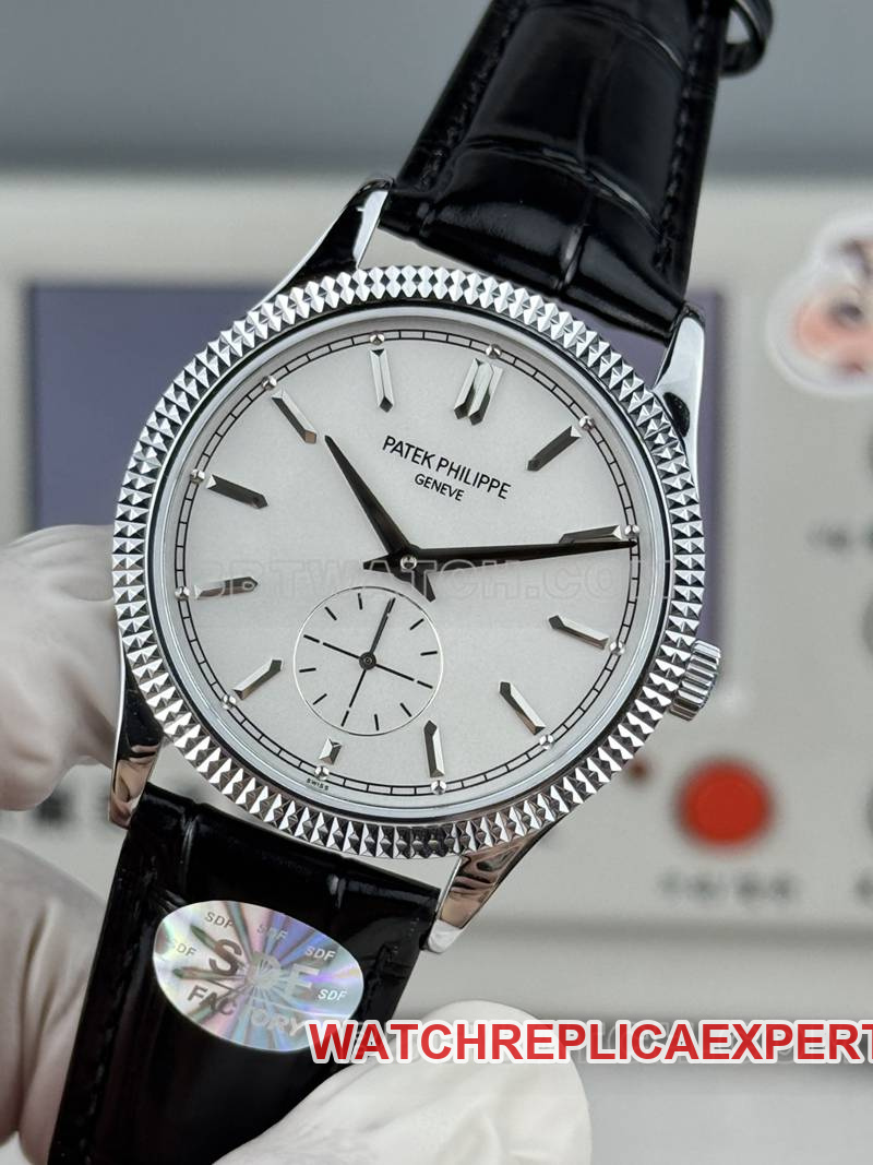 Patek Philippetop-tier watch SDF factory classic silver dial nail ring 39mmleather strap model front live photo