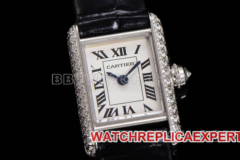 Cartier1:1replica watch F1 factory tank white dialdiamond bezelleather strap model front live photo