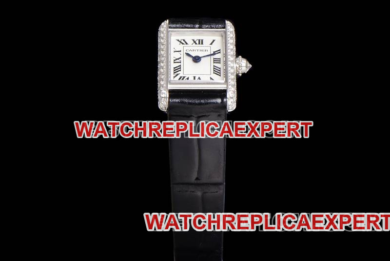 Cartier1:1replica watch F1 factory tank white dialdiamond bezelleather strap model front live photo