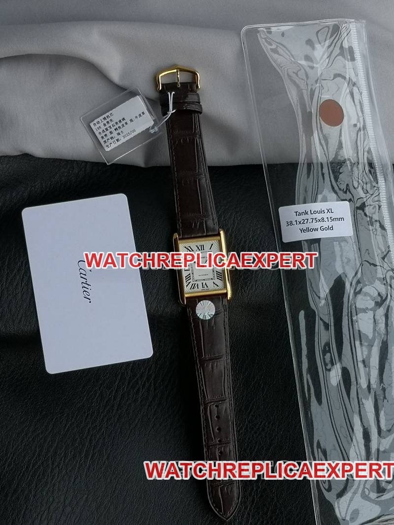 Cartier collectible watch F1 factory tank white dialyellow gold case 2899MCmovementleather strap model front live photo