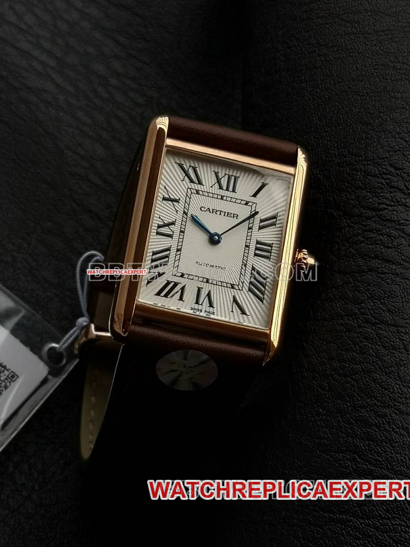 Cartier collectible watch F1 factory tank white dialrose gold case 2899MCmovementleather strap model front live photo