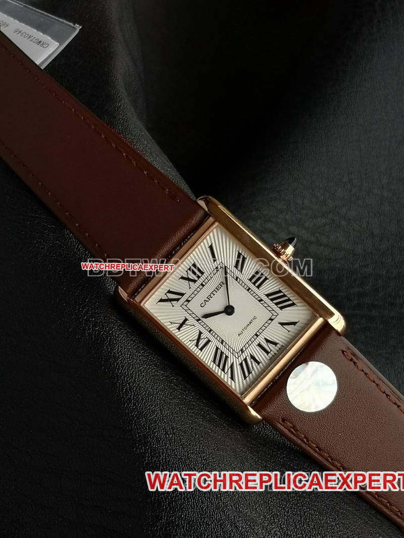 Cartier collectible watch F1 factory tank white dialrose gold case 2899MCmovementleather strap model front live photo