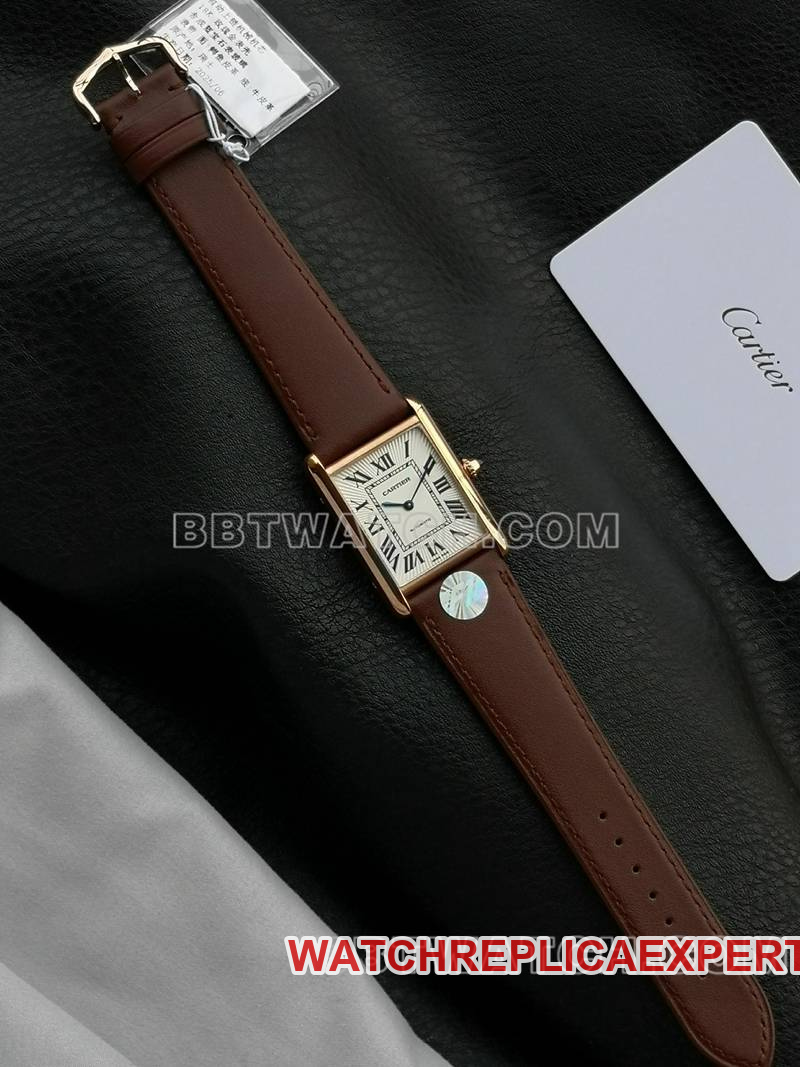 Cartier collectible watch F1 factory tank white dialrose gold case 2899MCmovementleather strap model front live photo