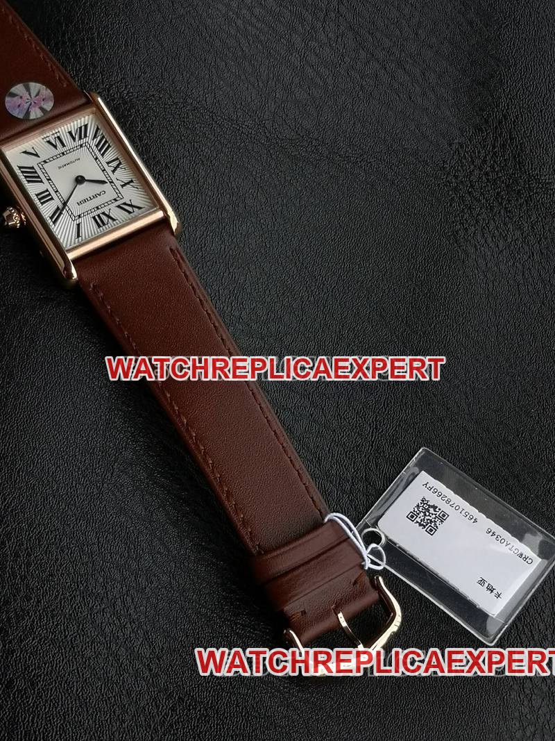 Cartier collectible watch F1 factory tank white dialrose gold case 2899MCmovementleather strap model front live photo