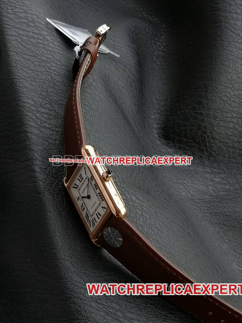 Cartier collectible watch F1 factory tank white dialrose gold case 2899MCmovementleather strap model side live photo