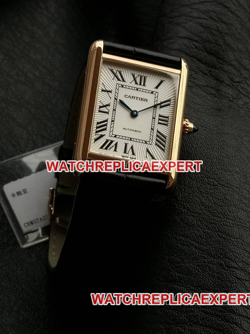 Cartiertop-tier watch F1 factory tank white dialrose gold case 2899MCmovementleather strap model front live photo