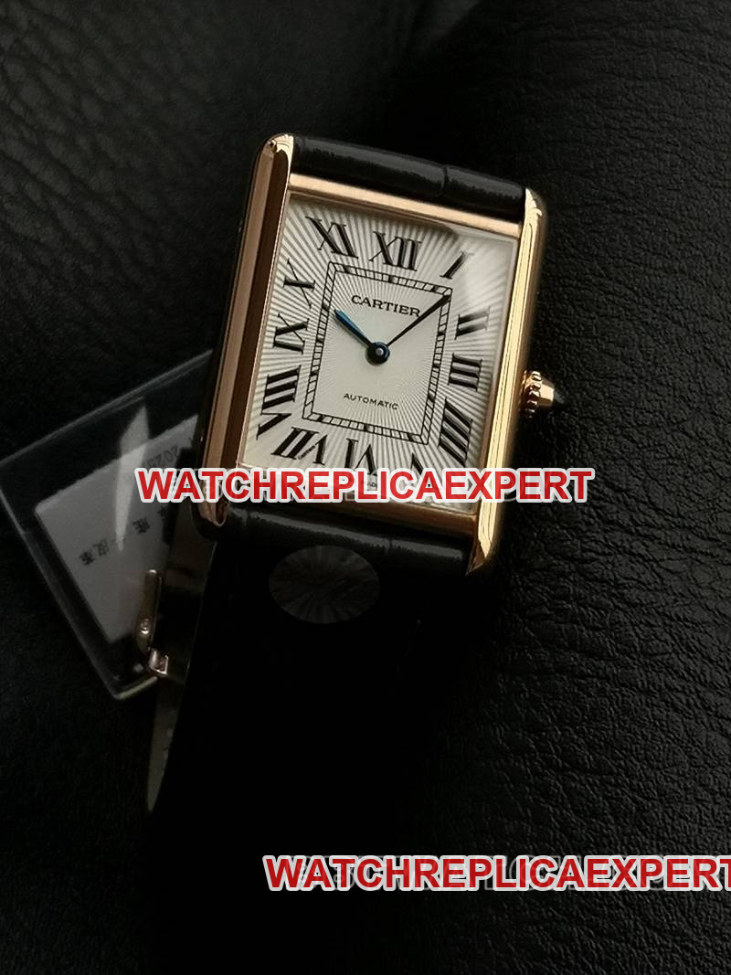 Cartier collectible watch F1 factory tank white dialrose gold case 2899MCmovementleather strap model front live photo
