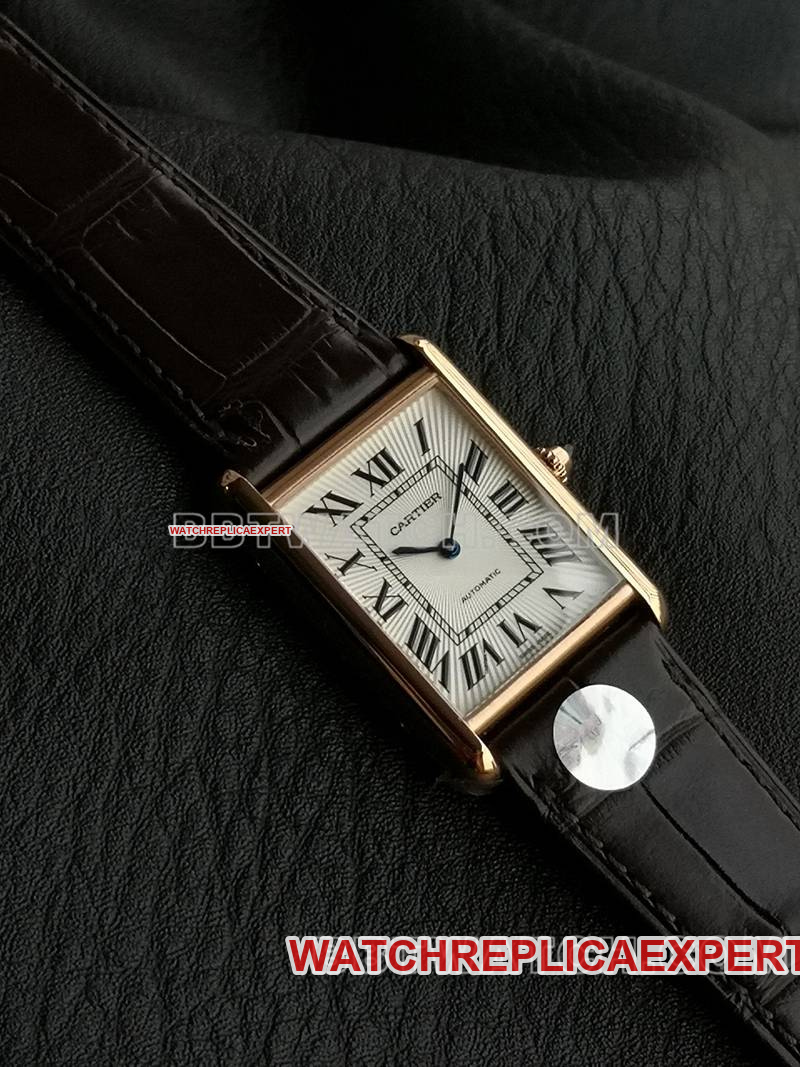 Cartier1:1replica watch F1 factory tank white dialrose gold case 2899MCmovementleather strap model front live photo