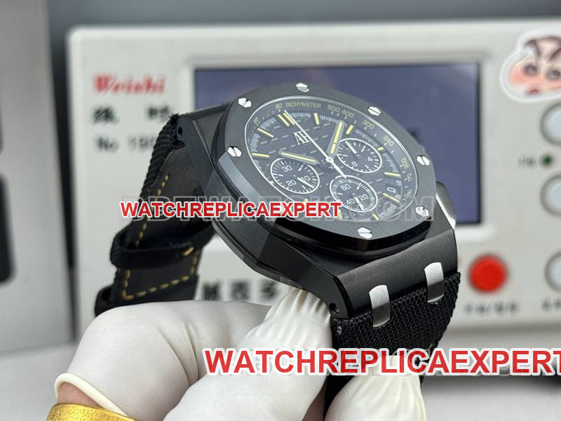 Audemars Piguet collectible watch LS factory Royal Oak offshore type 43MM black dialchronograph mechanical rubber model 26420side live photo