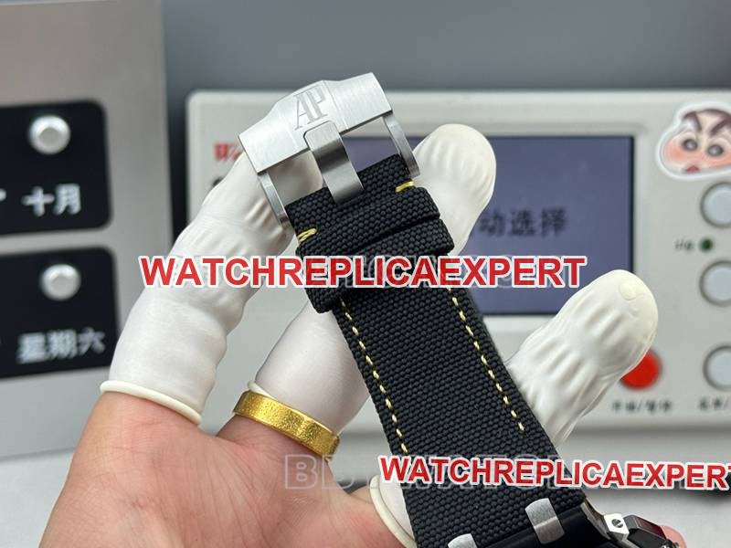 Audemars Piguet collectible watch LS factory Royal Oak offshore type 43MM black dialchronograph mechanical rubber model 26420braceletlive photos