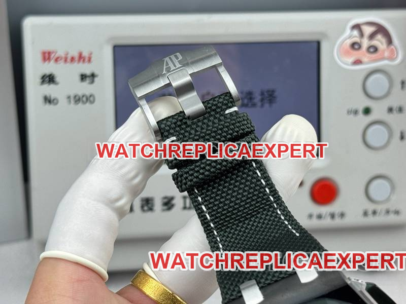 Audemars Piguet watch LS factory Royal Oak offshore type 43MM green dialchronograph mechanical rubber model 26420clasplive photos