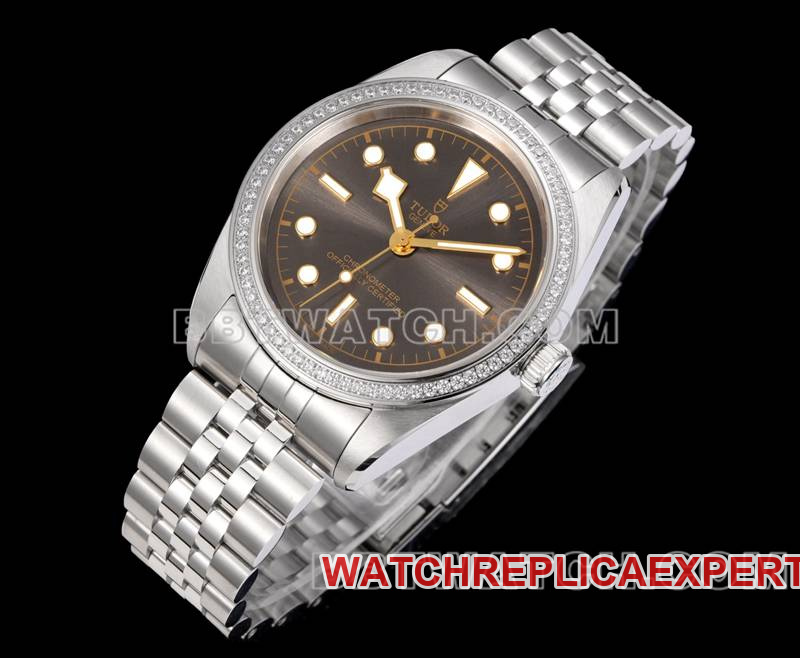 Tudor collectible watch V9 Factory Biwan brown plate 41mm Swarovski diamond circle mechanical steel bracelet front live photo