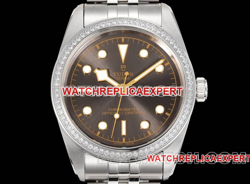 Tudor collectible watch V9 Factory Biwan brown plate 41mm Swarovski diamond circle mechanical steel bracelet front live photo