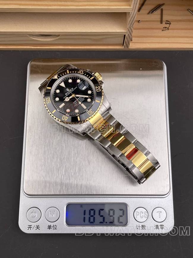 Rolex1:1replica watch VS FactorySubmariner41mmblack dial3235mechanical movement gold steel bracelet model weight live photos