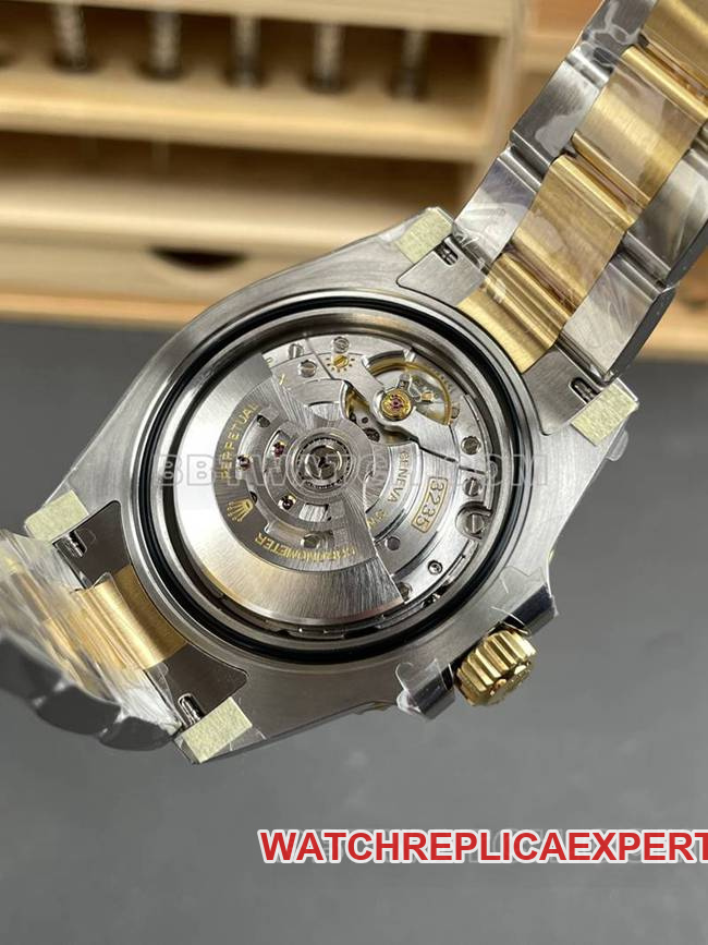 Rolex1:1replica watch VS FactorySubmariner41mmblack dial3235mechanical movement gold steel bracelet caseback live photo