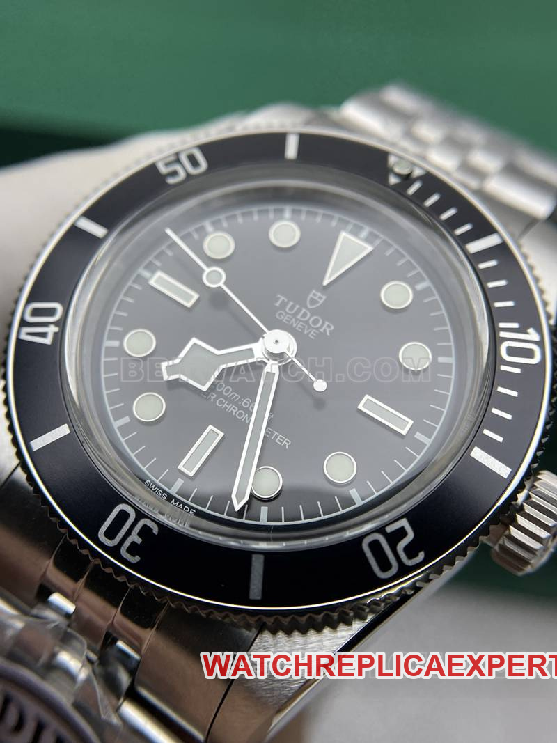 Tudor collectible watch DIF factory Biwan 41mm black dial mechanical steel bracelet front live photo