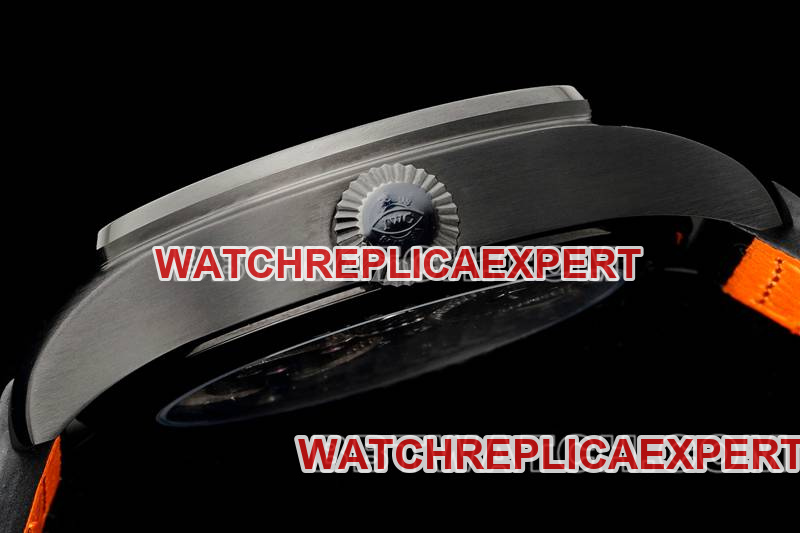 IWC's collectible watch RMS factory pilot white dial black shell tourbillon mechanical leather strap model side live photo
