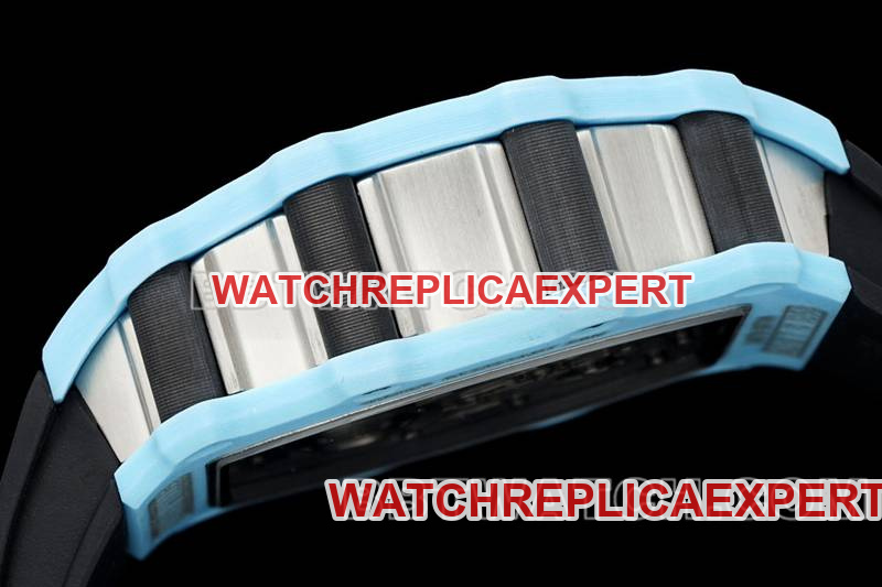 Richard Mille's collectible watch hollow disc tourbillon mechanical black rubber model RM 21-02side live photo