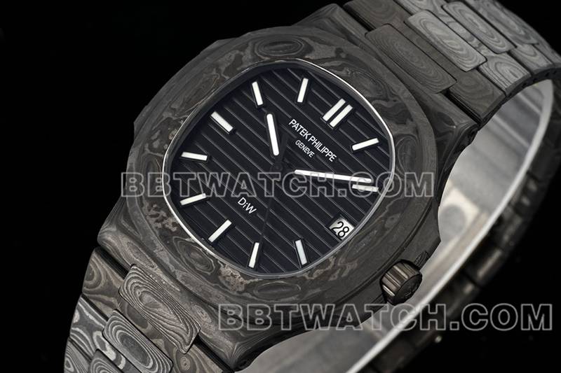 Patek Philippe1:1replica watch DIW factory Nautilusblack dial carbon fiber mechanical black steel bracelet model 5711front live photo