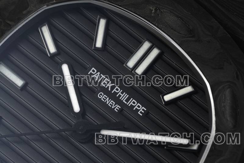 Patek Philippe1:1replica watch DIW factory Nautilusblack dial carbon fiber mechanical black steel bracelet model 5711front live photo