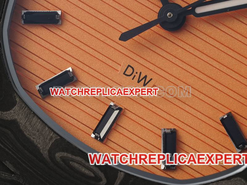 Patek Philippetop-tier watch DIW factory Nautilus orange plate carbon fiber mechanical steel bracelet model 5711front live photo