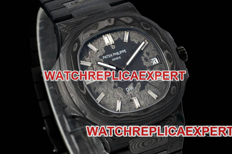 Patek Philippe1:1replica watch DIW factory Nautilus gray plate carbon fiber mechanical steel bracelet model 5711front live photo