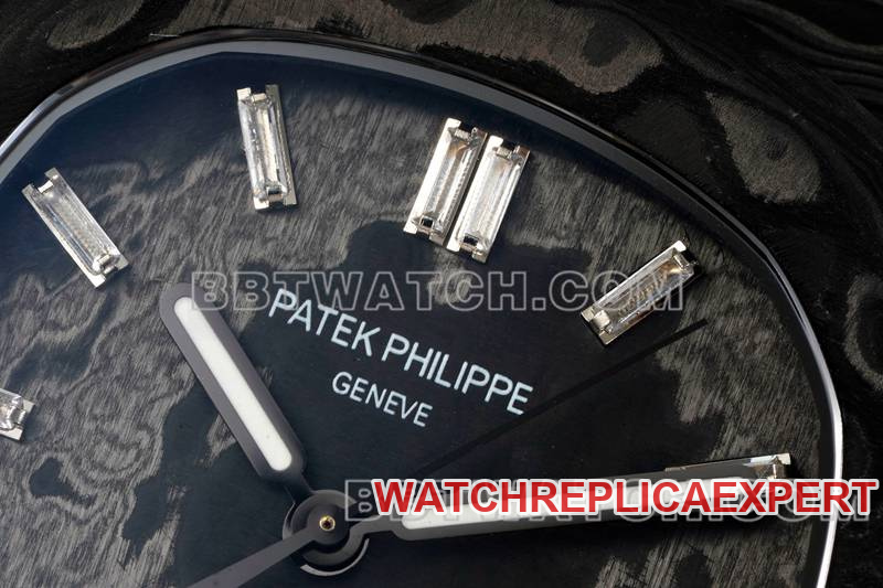 Patek Philippe1:1replica watch DIW factory Nautilus gray plate carbon fiber mechanical steel bracelet model 5711front live photo