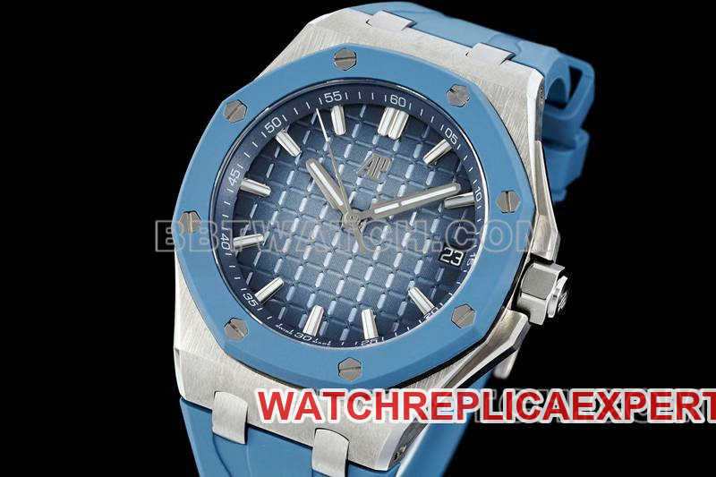 Audemars Piguet Watch APP Factory Royal Oak Offshore Smoked Blue Dial Mechanical Rubber Model 15605front live photo