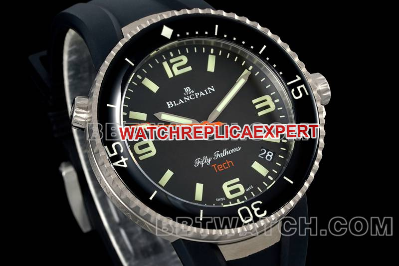 Blancpain1:1replica watch fifty fathoms black dial titanium mechanical black rubber model front live photo