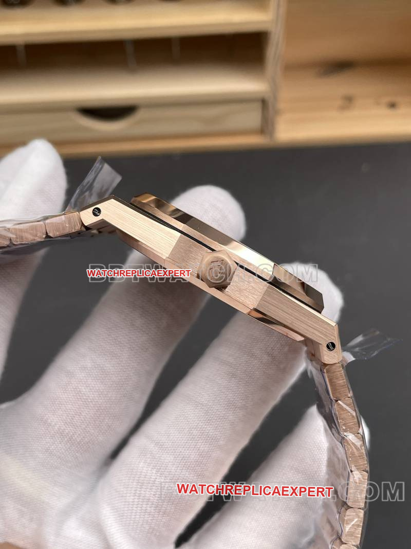 Audemars Piguet watch THB factory Royal Oak rainbow diamond bezel frost gold rose goldsteel bracelet model 15412side live photo