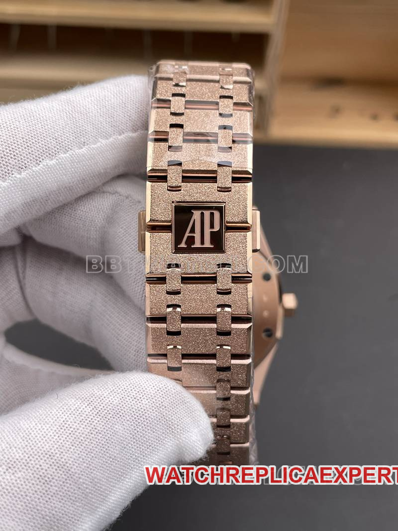 Audemars Piguet watch THB factory Royal Oak rainbow diamond bezel frost gold rose goldsteel bracelet model 15412braceletlive photos