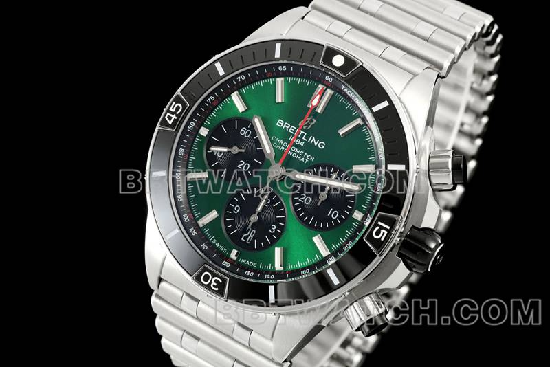 Breitling1:1replica watch TF factory mechanical chronographgreen dial44mmsteel bracelet front live photo