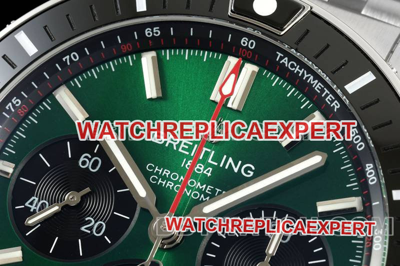 Breitling1:1replica watch TF factory mechanical chronographgreen dial44mmsteel bracelet front live photo