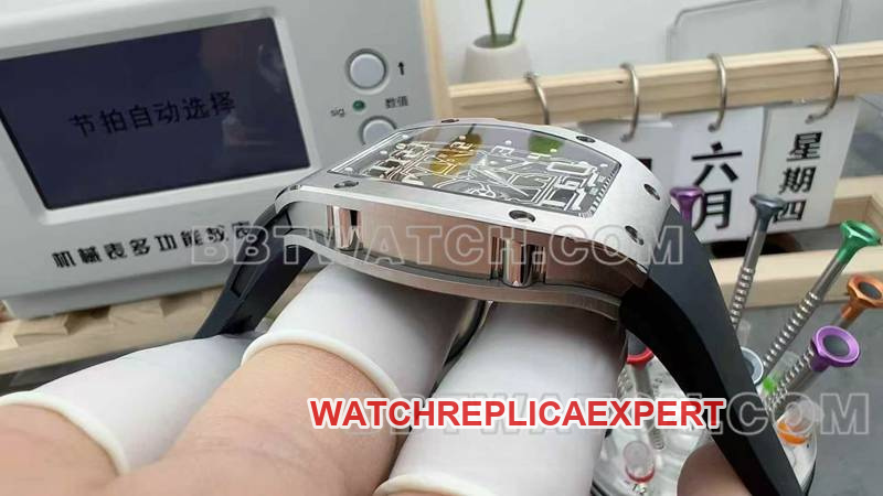 Richard Mille Watch Skeleton Disk Mechanical Rubber RM 67-01 Side view