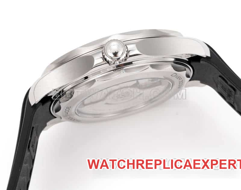 Omegatop-tier watch OR factory Seamaster 300m black dial mechanical black rubber model side live photo