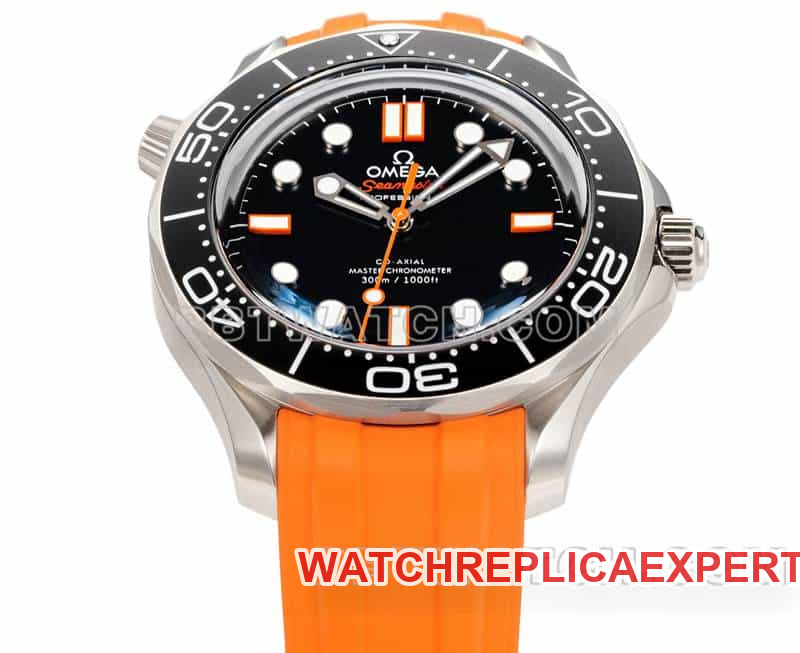 Omega collectible watch OR factory Seamaster 300m black dial mechanical orange rubber model front live photo