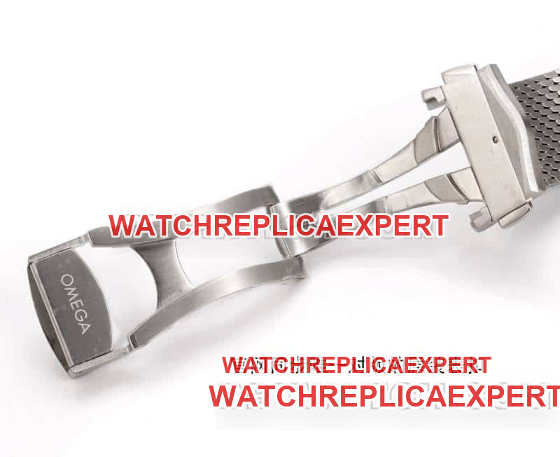 Omega1:1replica watch OR factory Seamaster 300m black dial mechanical steel bracelet model clasplive photos