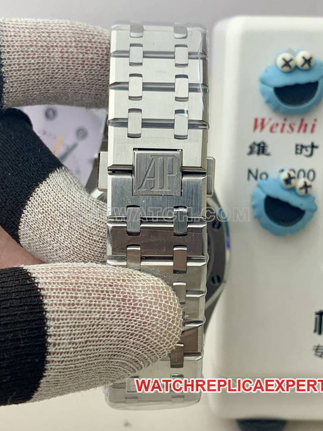 top-tier watch Royal OakBLS factory Audemars Piguetblue dial mechanical 26420braceletlive photos