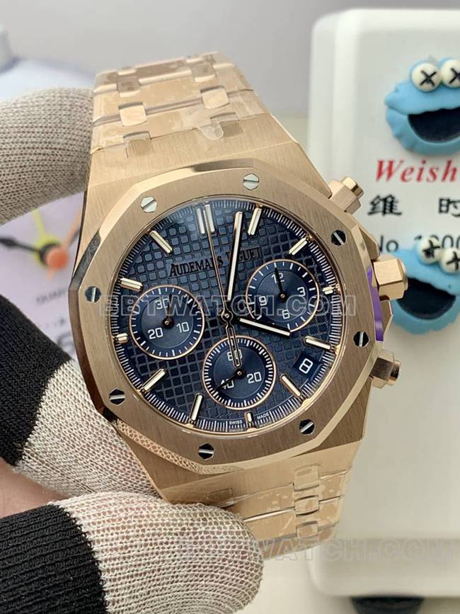 collectible watch Audemars PiguetBLS factory Royal Oakrose goldblue dial mechanical 26420front live photo