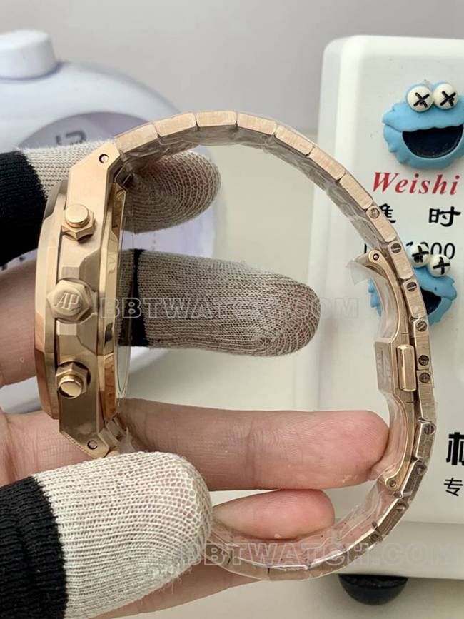 watch Audemars PiguetBLS factory Royal Oakrose goldsilver dial mechanical 26420front live photo