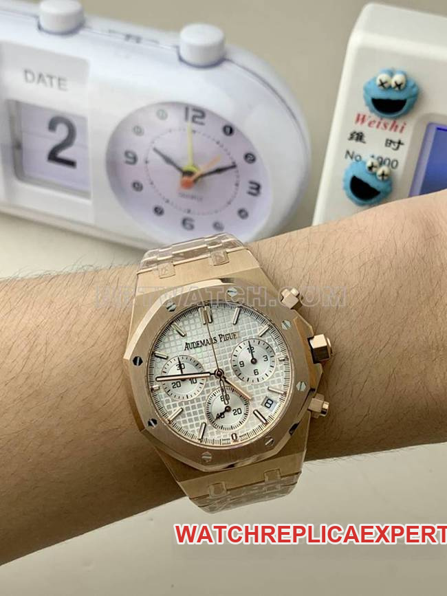 watch Audemars PiguetBLS factory Royal Oakrose goldsilver dial mechanical 26420front live photo