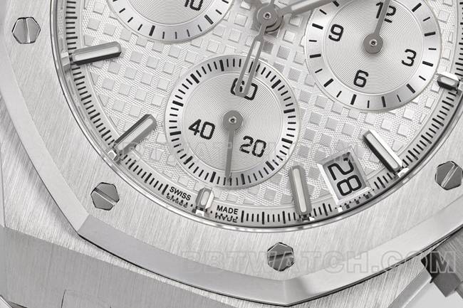 1:1replica watchZF FactoryRoyal OakAudemars Piguetsilver dial mechanical 26240front live photo