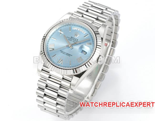 1:1replica watch PPM factory RolexDay-Date mechanical ice blue dial Roman numerals front live photo