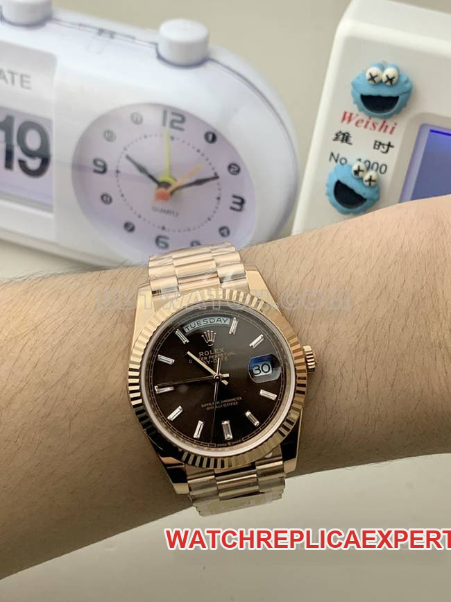 collectible watch Rolexrose goldPPM factory Day-Date mechanical brown dial front live photo