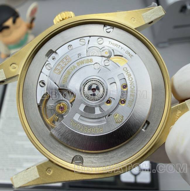 collectible watch Rolexblack dialPPM factory Day-Date mechanical yellow goldcaseback live photo