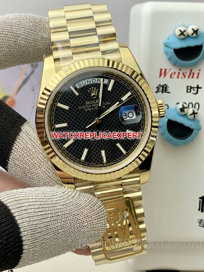 watch PPM factory black dial plaid RolexDay-Dateyellow gold mechanical front live photo