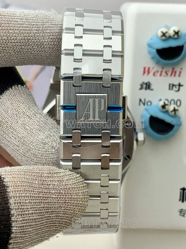 1:1replica watch VS FactoryAudemars PiguetRoyal Oak gray plate 4302 mechanical 15500braceletlive photos