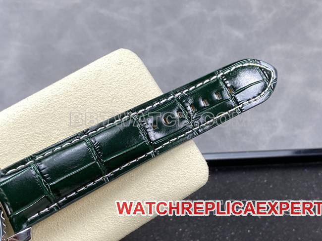 top-tier watch aviation chronographBLS factory Breitlinggreen dialleather strap model braceletlive photos