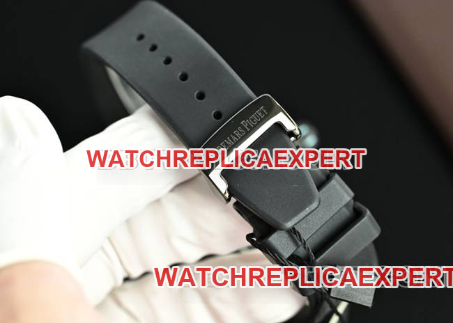 collectible watch Royal OakDiW factory Audemars Piguet carbon fiber blue needle 15500braceletlive photos