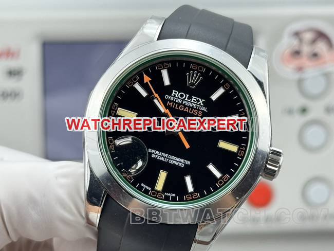 collectible watch magnetic type VS FactoryRolexblack dial green glass front live photo